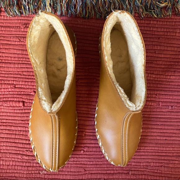 Genuine leather vintage moccasin boot slipper - Picture 3 of 7